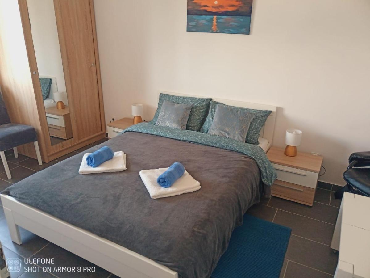 Abelia Sea View Apartment Pula Exterior foto
